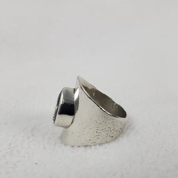 Estate Vintage Wide Sterling Silver Teardrop Sparkly Quartz Crystal Size 8 Ring - Picture 4 of 12